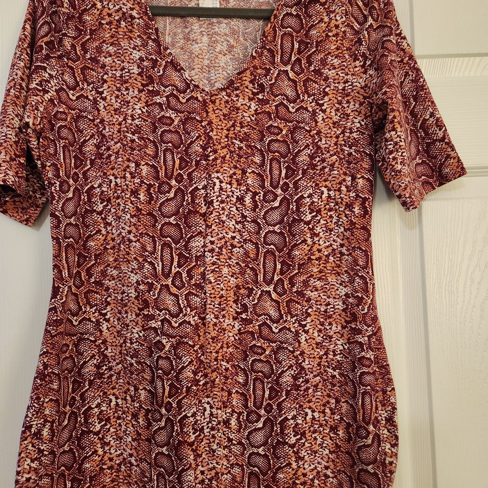 VENUS Pink and Beige Patterned Blouse